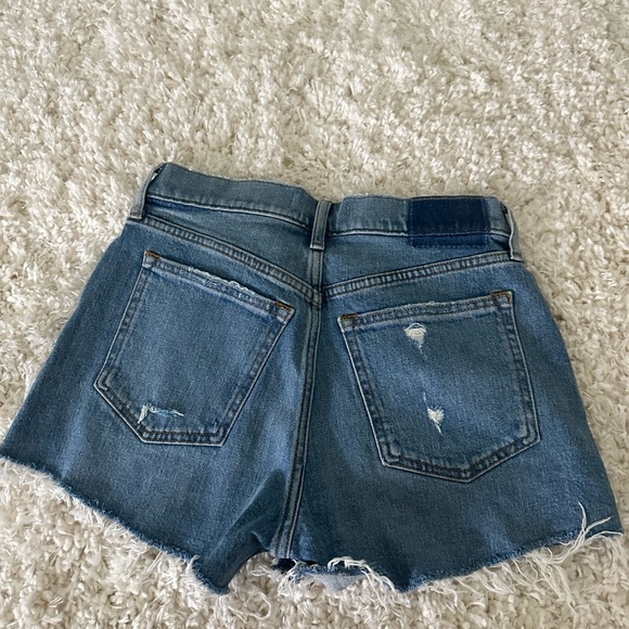 Abercrombie Mid Rise Mom Shorts - Picture 2 of 5